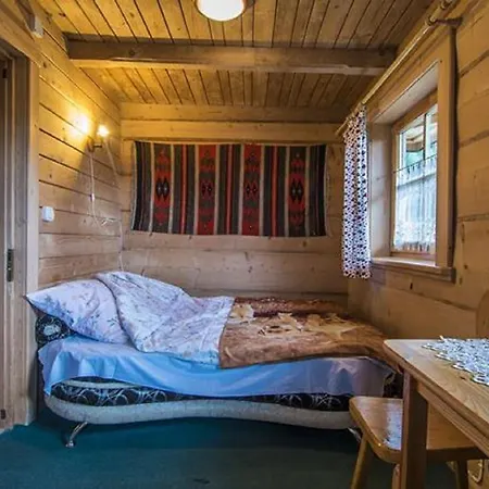 Feriehus Bacowka Pod Skocznia Zakopane